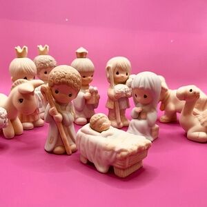 Precious Moments Nativity